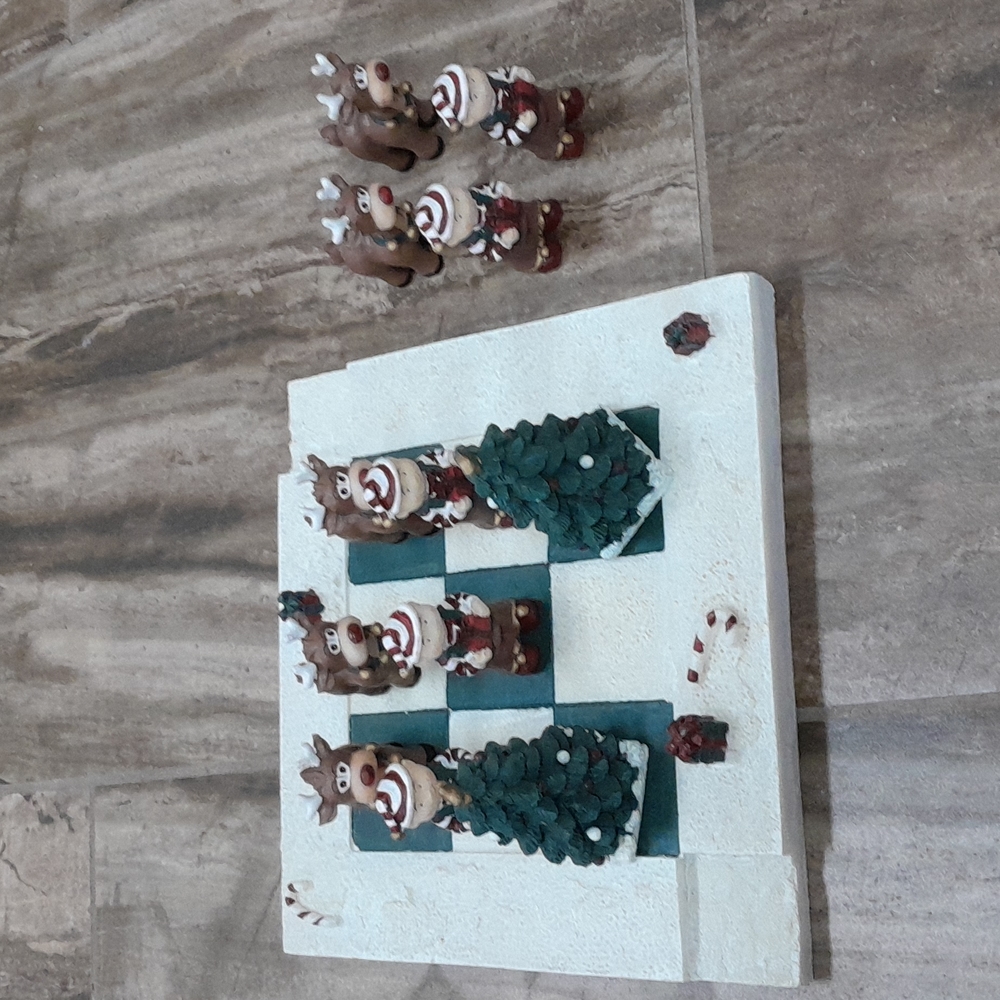 Resin Christmas tic-tac-toe game reindeers elves Christmas trees